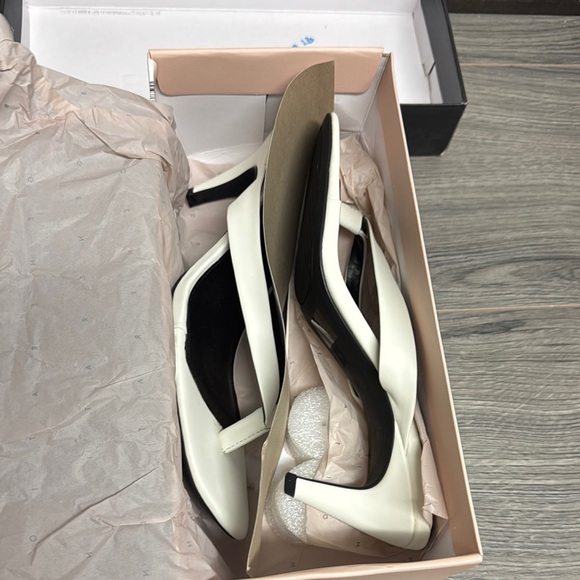 BCBGeneration Tabina Sandals - Picture 2 of 6